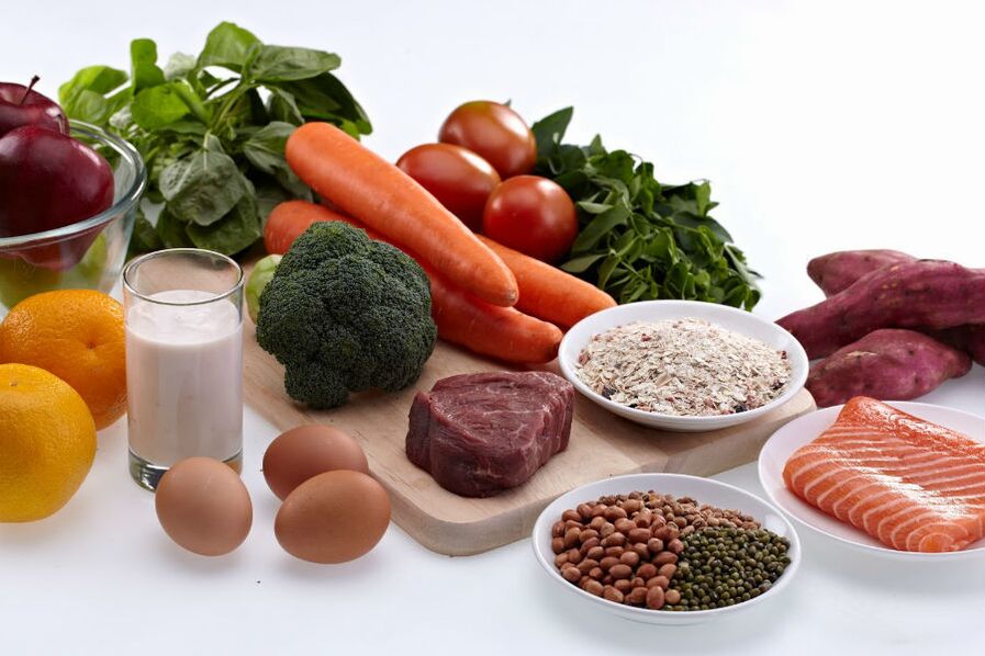 Alimentos saudables incluídos nos menús dietéticos para a perda de peso
